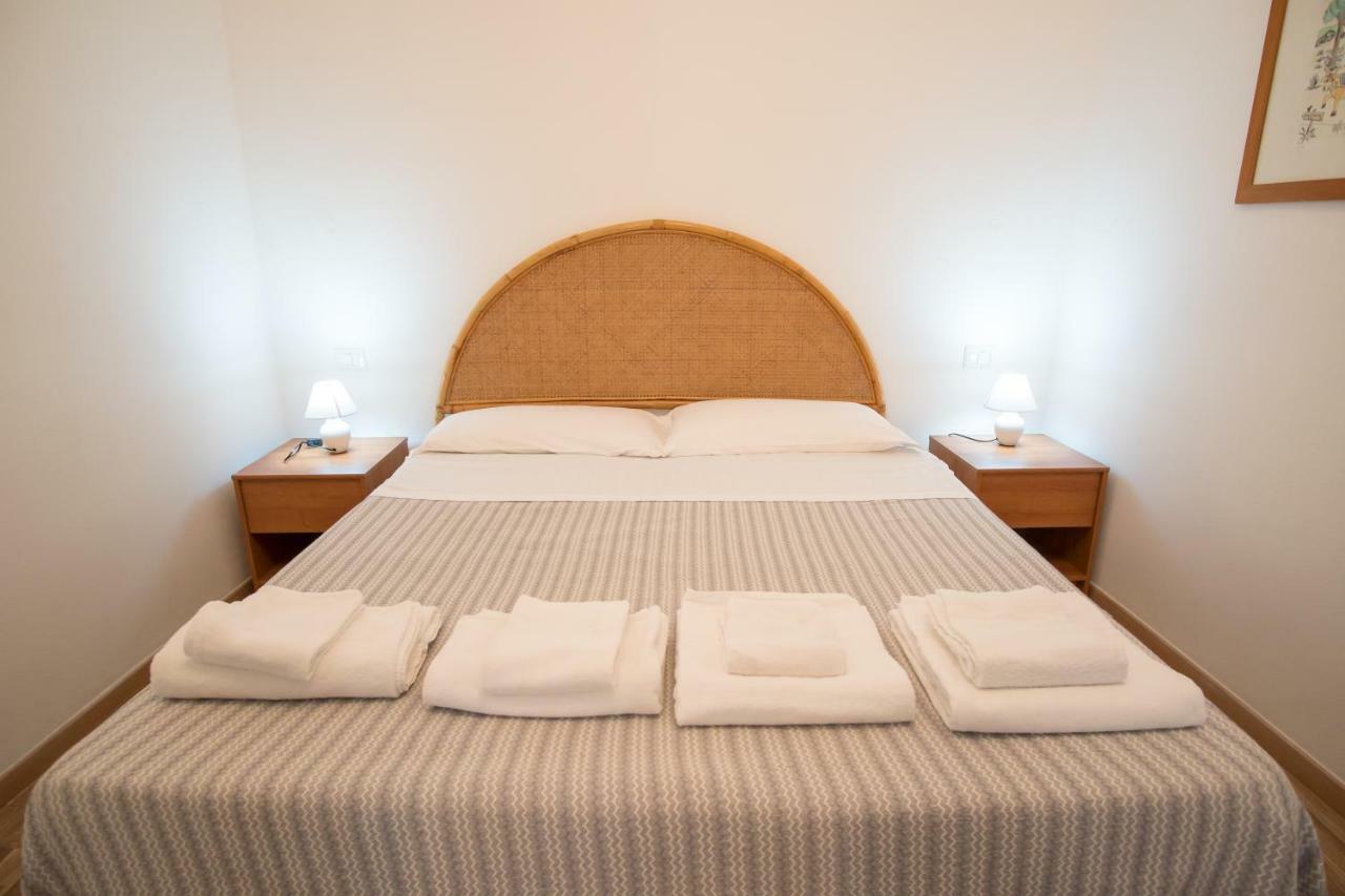 Centro Storico Alghero Bb Bed & Breakfast ภายนอก รูปภาพ